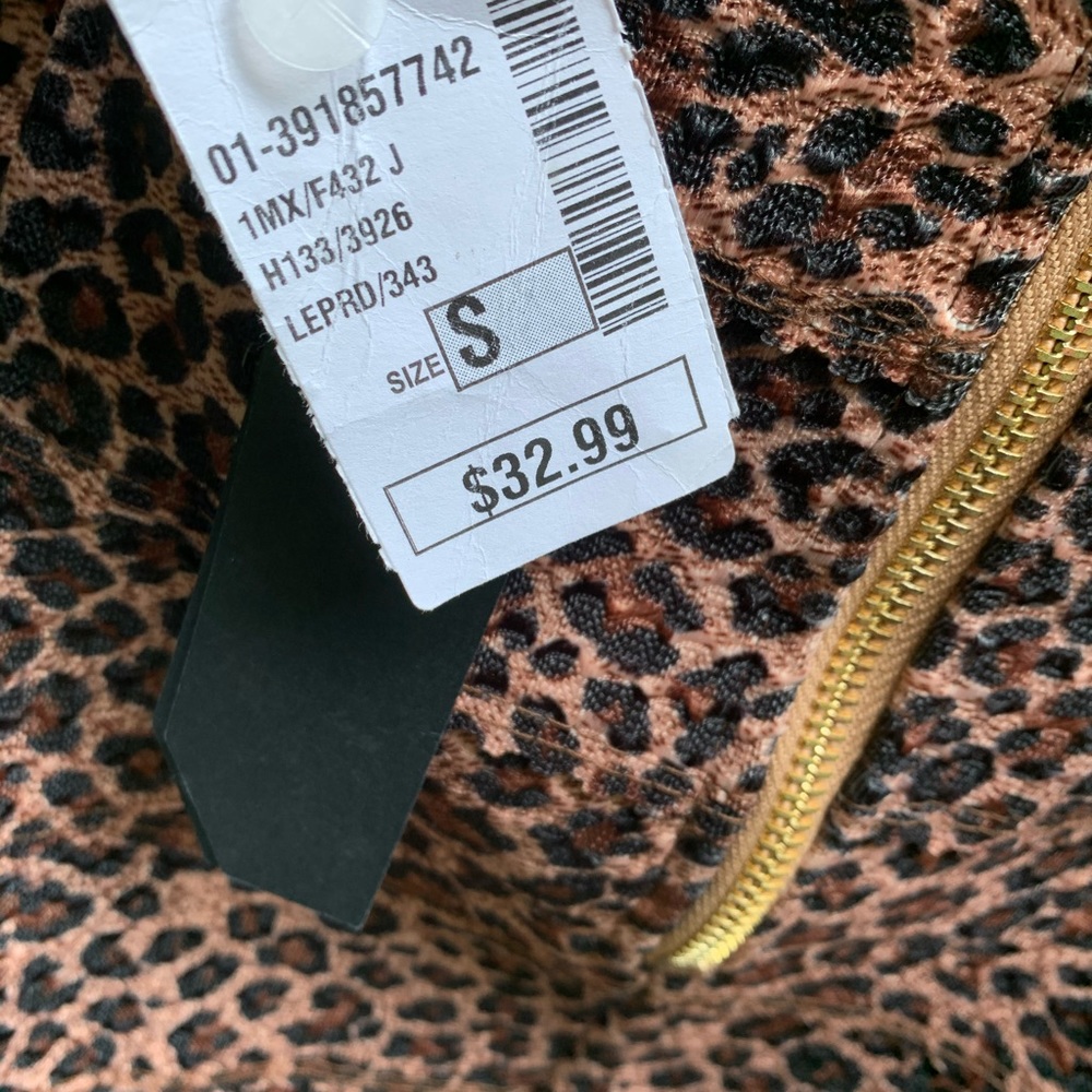 NEW Leopard Fitted Skirt Size S - Picture 4 of 5